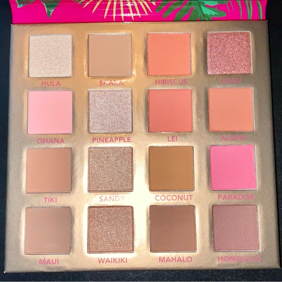 Hangin’ in Hawaii Makeup Bundle - Picture 3 of 13